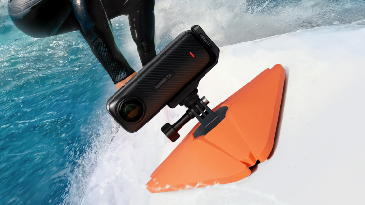 Insta360 floating surfboard mount with Insta360 X4